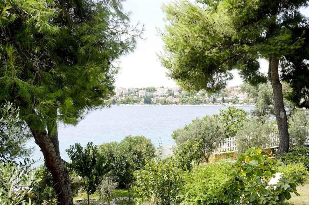Apartments Paulina Trogir Exterior photo