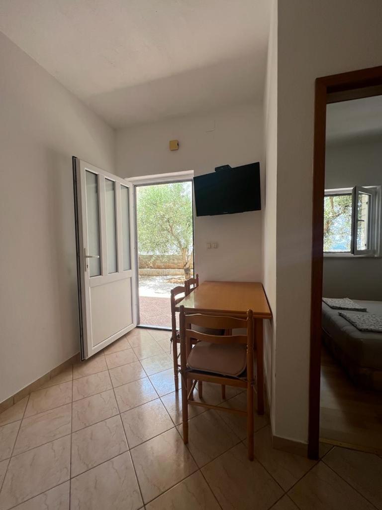Apartments Paulina Trogir Exterior photo