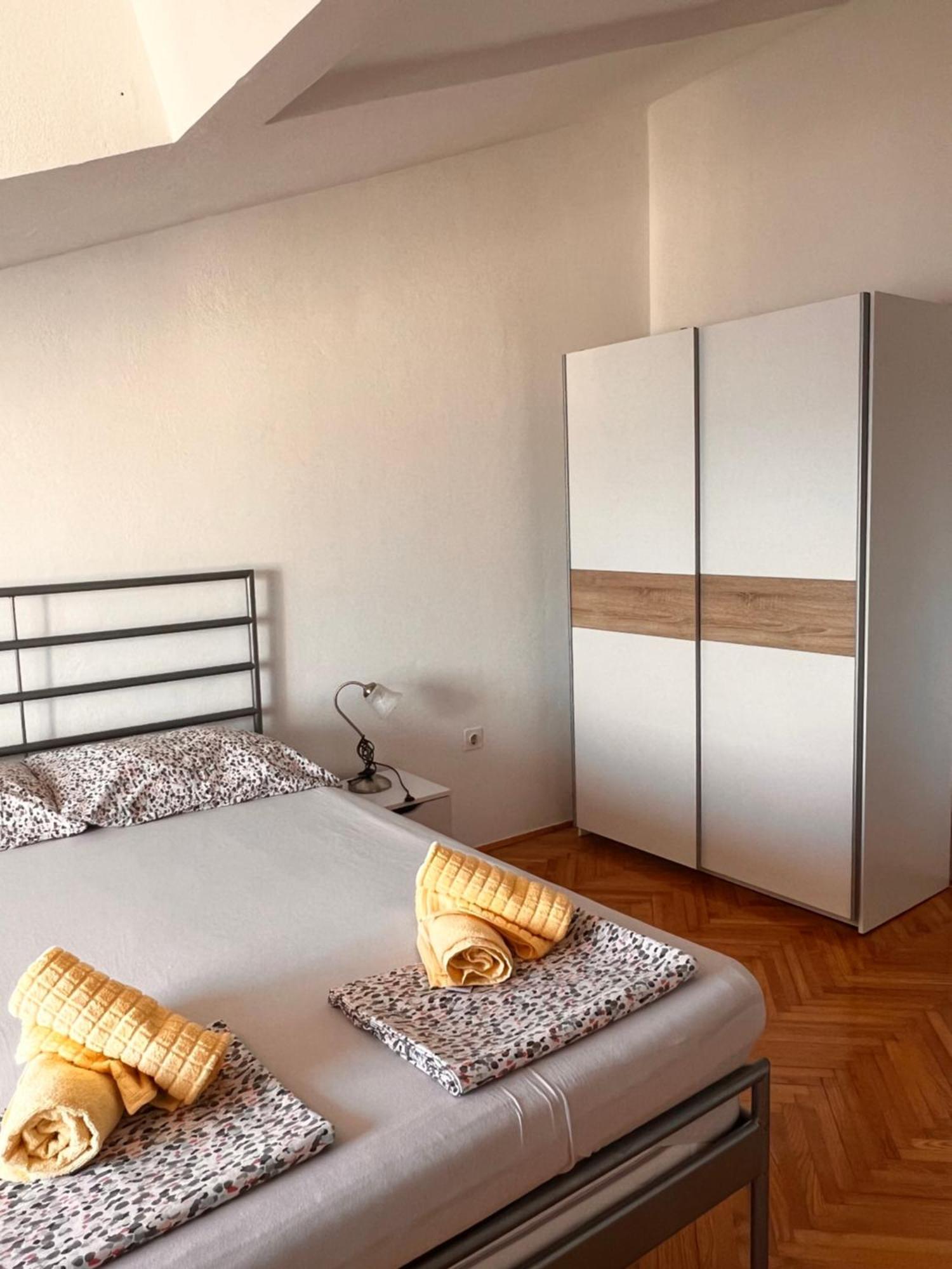 Apartments Paulina Trogir Exterior photo